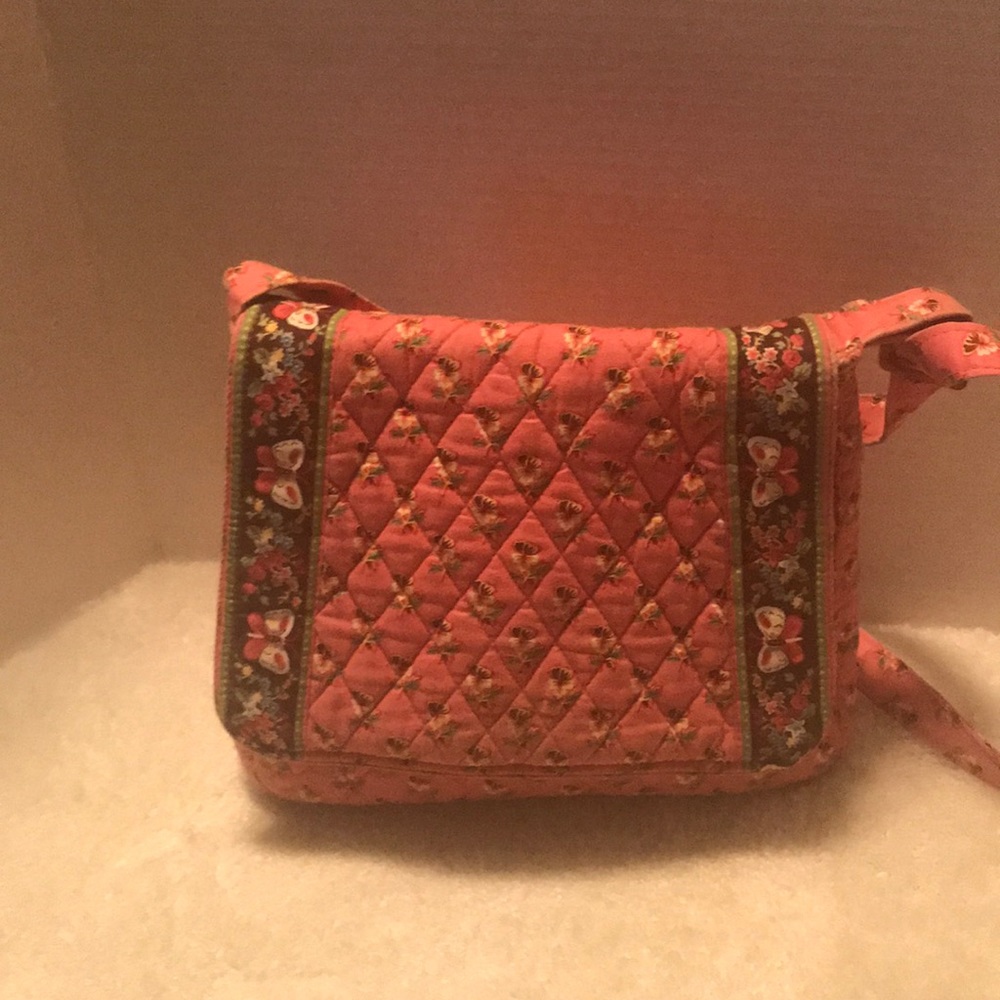 😎😱😎 Vera Bradley Crossbody , soo kool - Picture 3 of 8
